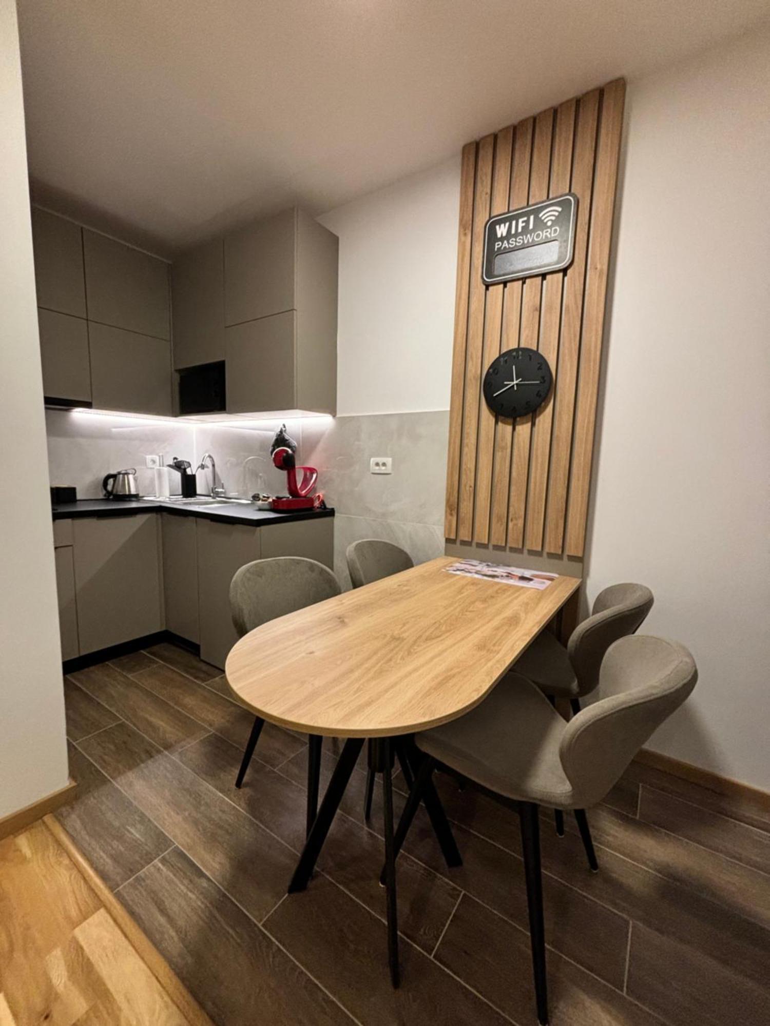 Apartment U Centru Kolasina Sa Garazom